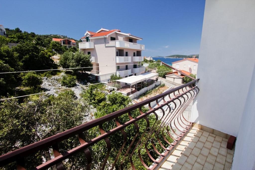 Apartments And Rooms Porto Ražanj Camera foto